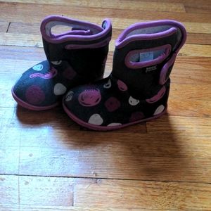 Baby Bogs pull on boots